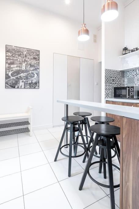 Wyjatkowy Apartament Na Rynku Breslau Exterior foto